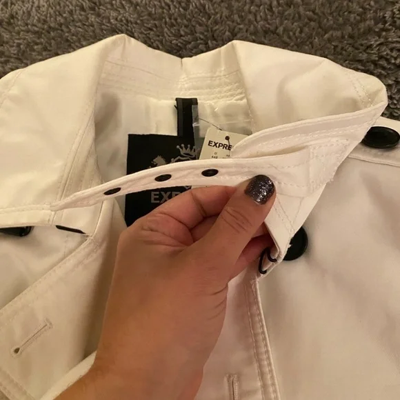 EXPRESS Women’s Trench Coat - Picture 7 of 16